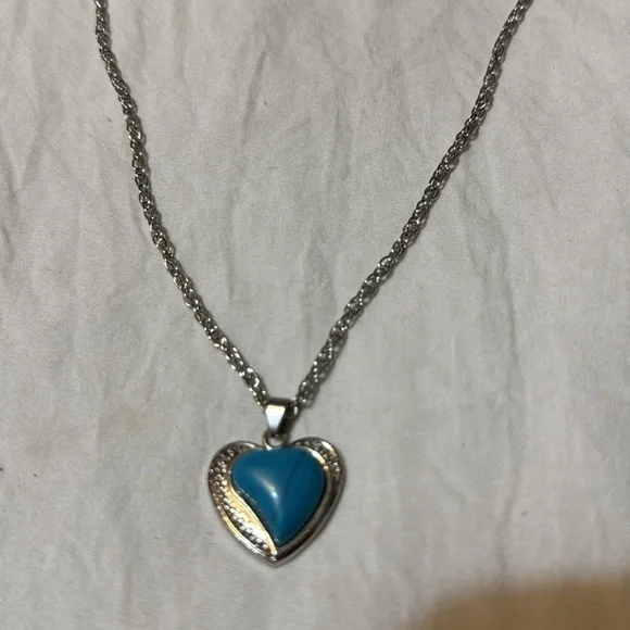 Red Velvet Bijoux SilverTone Real Turquoise Heart Pendant Necklace - Picture 2 of 4